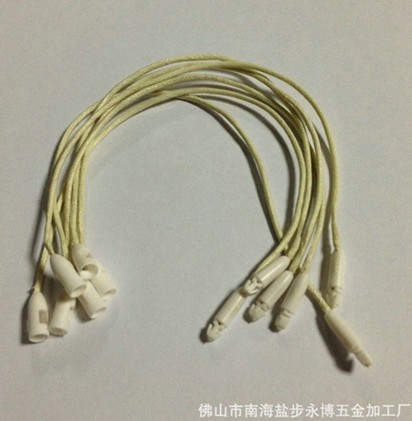 通常子彈頭吊粒分為塑料吊粒和金屬吊粒二類,你的衣服出現過嗎？